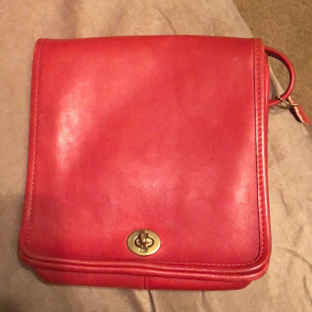 VINTAGE authentic coach bag.